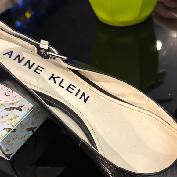 Anne Klein Black Pointed Toe Slingback kitten Heels. Worn a couple of times. - Picture 5 of 7